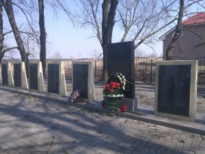 Просто он не вернулся из боя: калужанка доехала до Калининграда, чтобы найти могилу деда